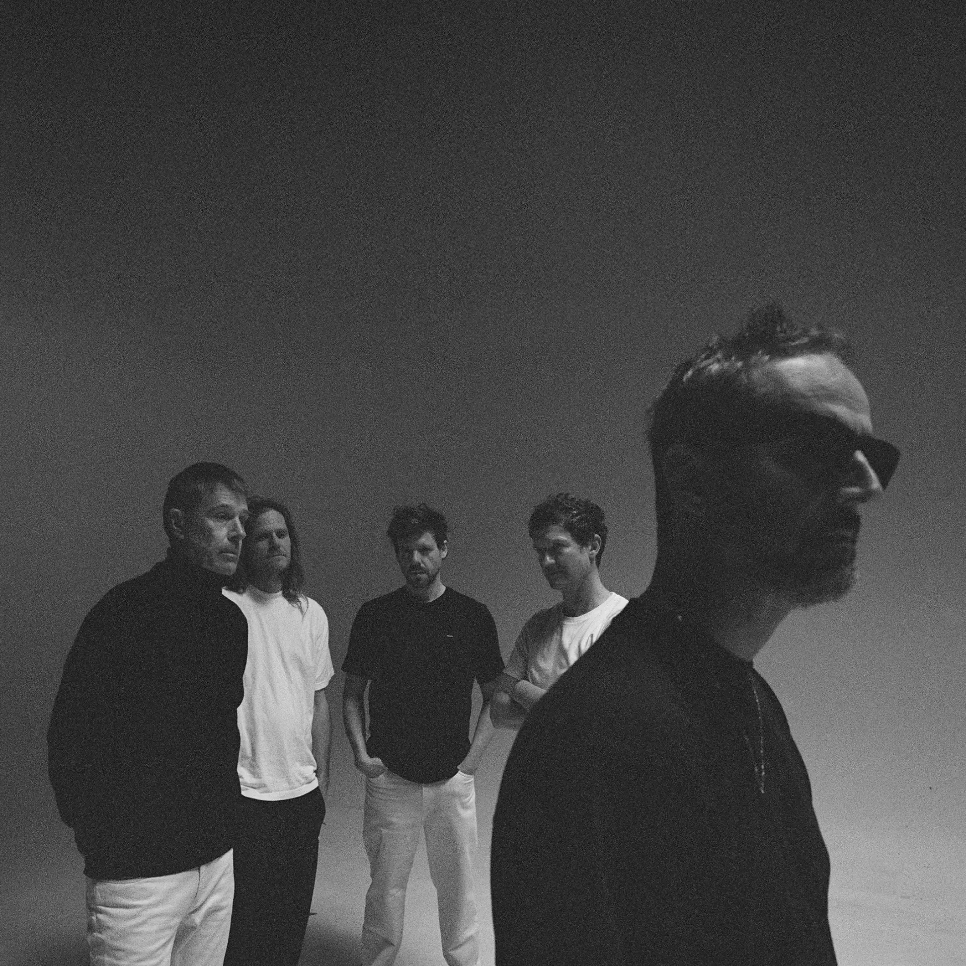 Ghinzu + Guest 