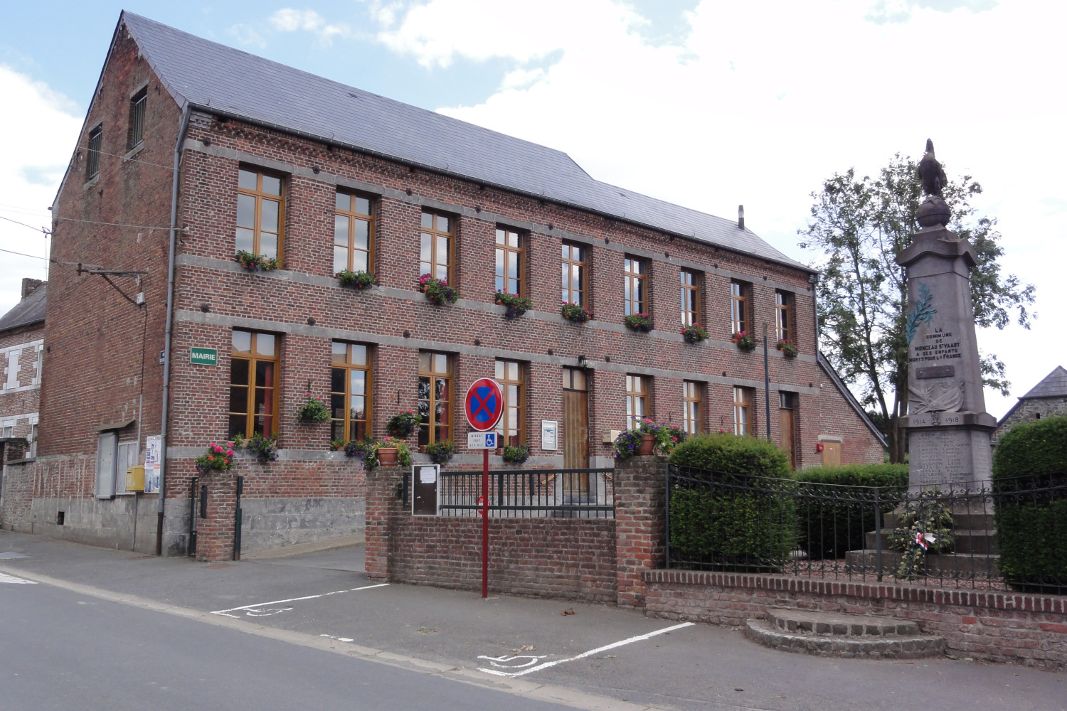 Monceau Saint Waast