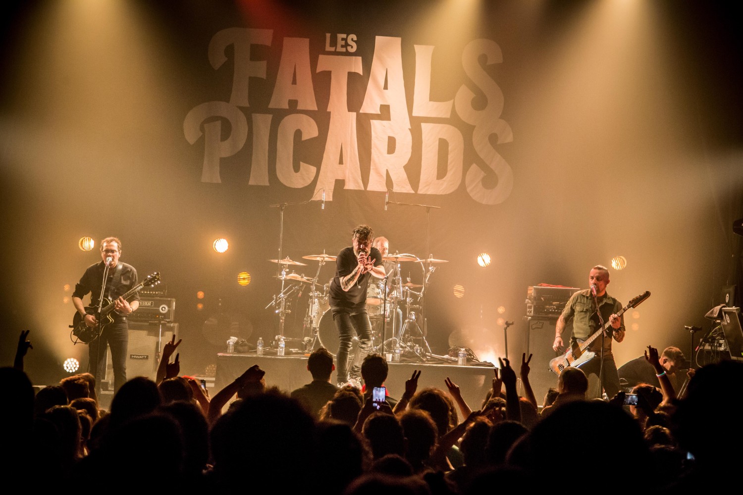 Les Fatals Picards à Calais