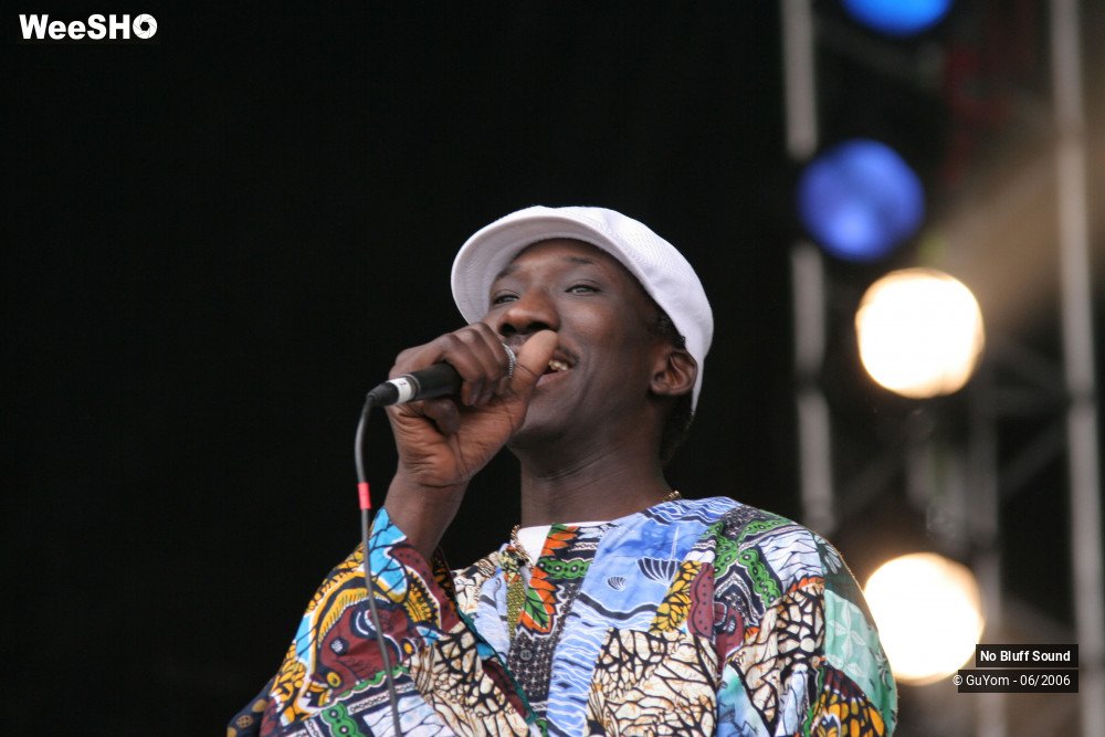 14/28 photos du spectacle No Bluff Sound