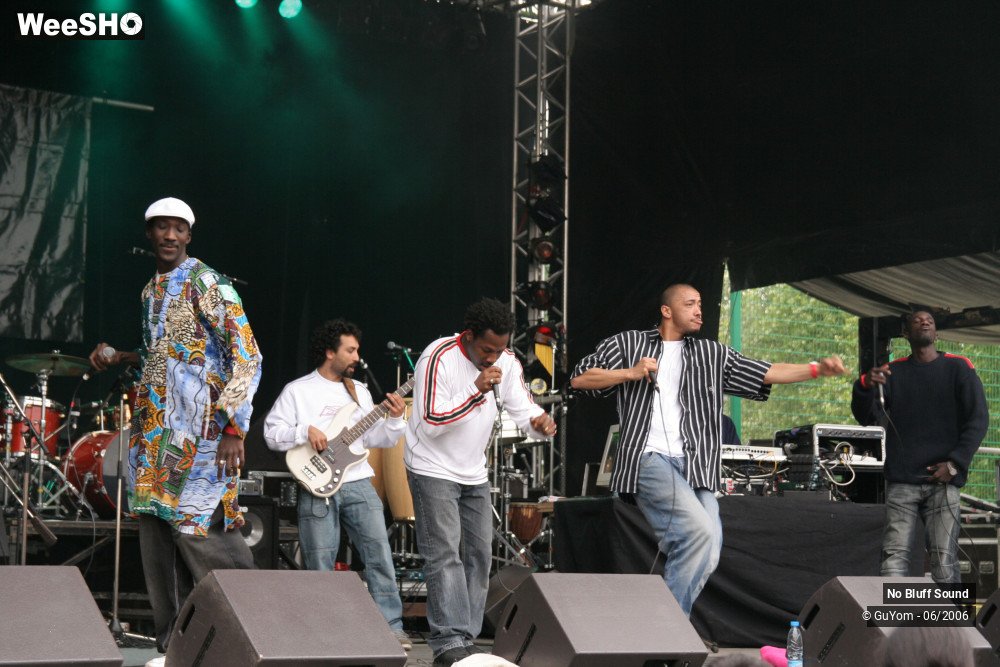 20/28 photos du spectacle No Bluff Sound