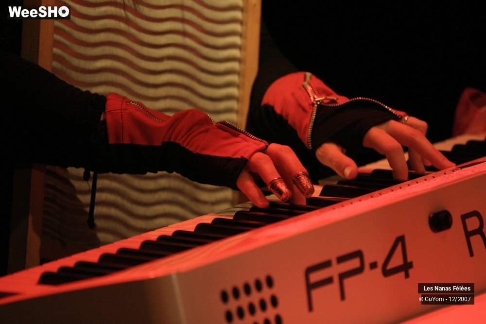 30/45 photos du spectacle Les Nanas Fêlées