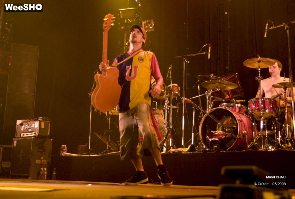 28/45 photos du spectacle Manu CHAO 1
