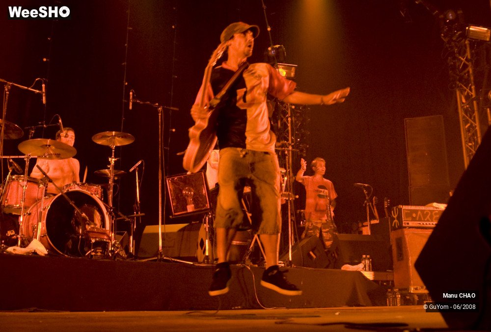 31/45 photos du spectacle Manu CHAO 1
