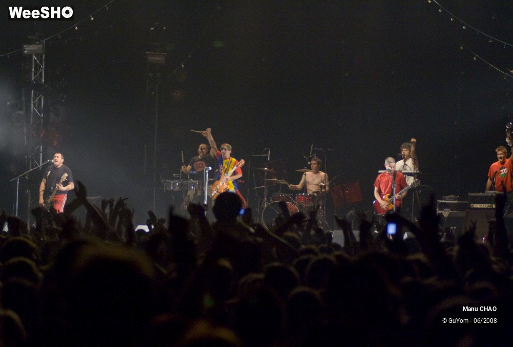 35/45 photos du spectacle Manu CHAO 1