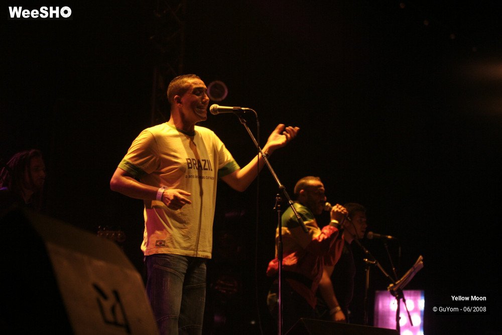 8/31 photos du spectacle Yellow Moon