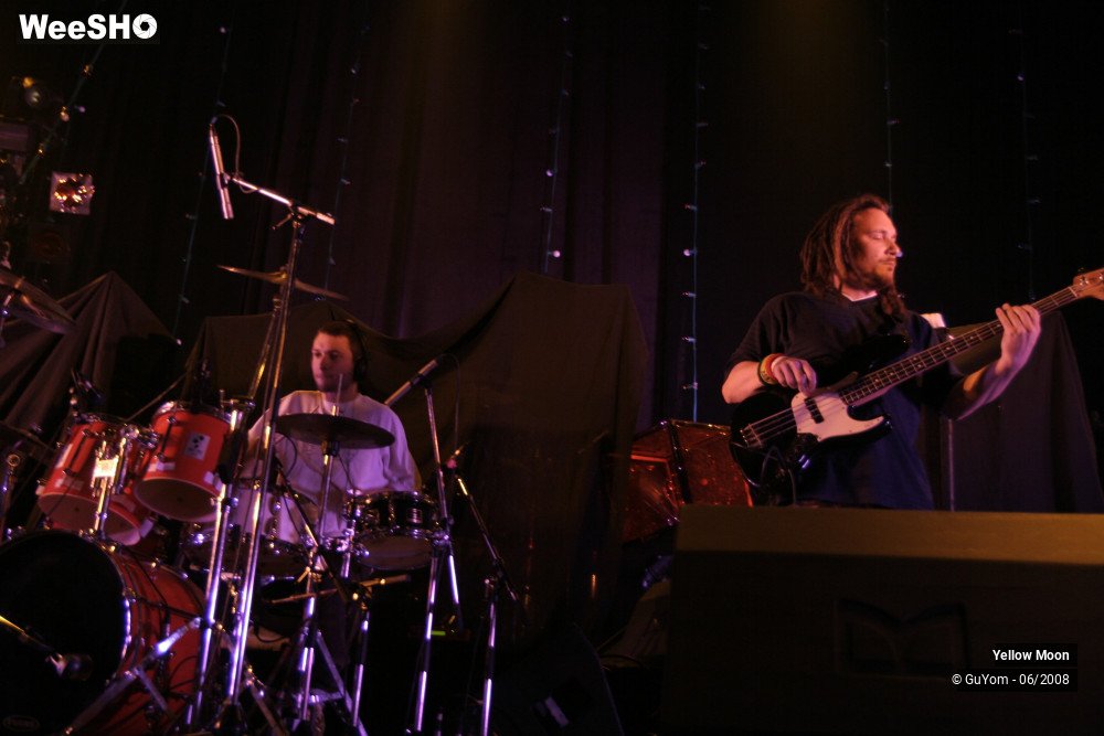 17/31 photos du spectacle Yellow Moon