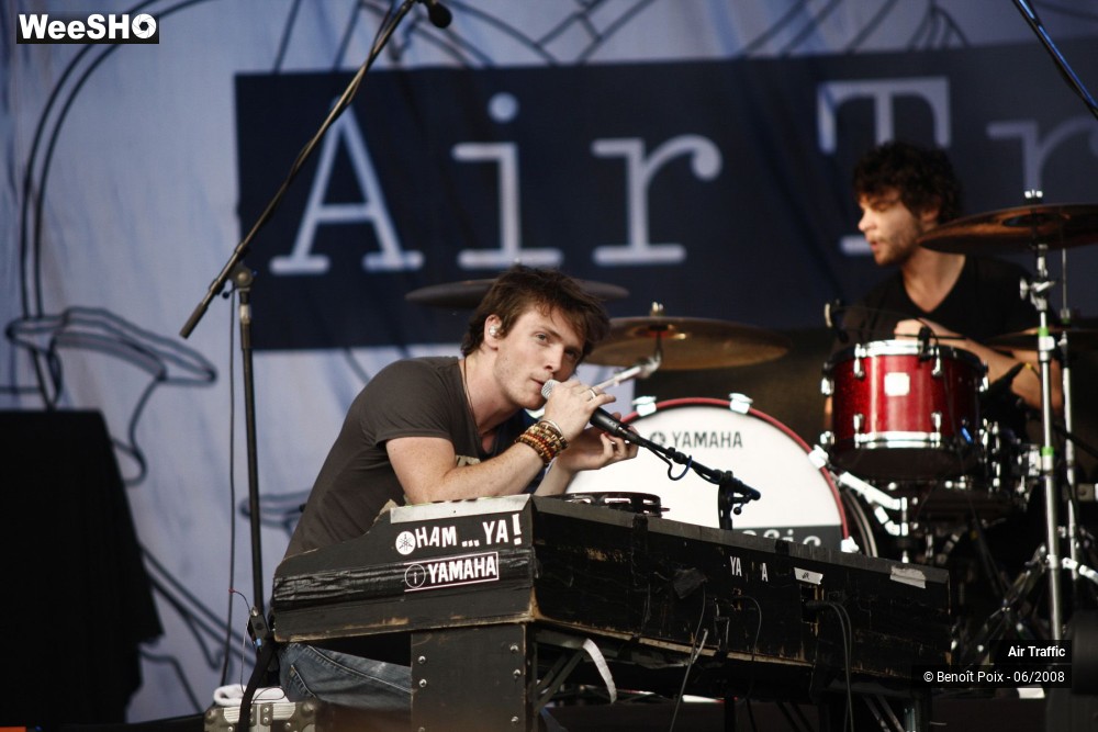 15/15 photos du spectacle Air Traffic