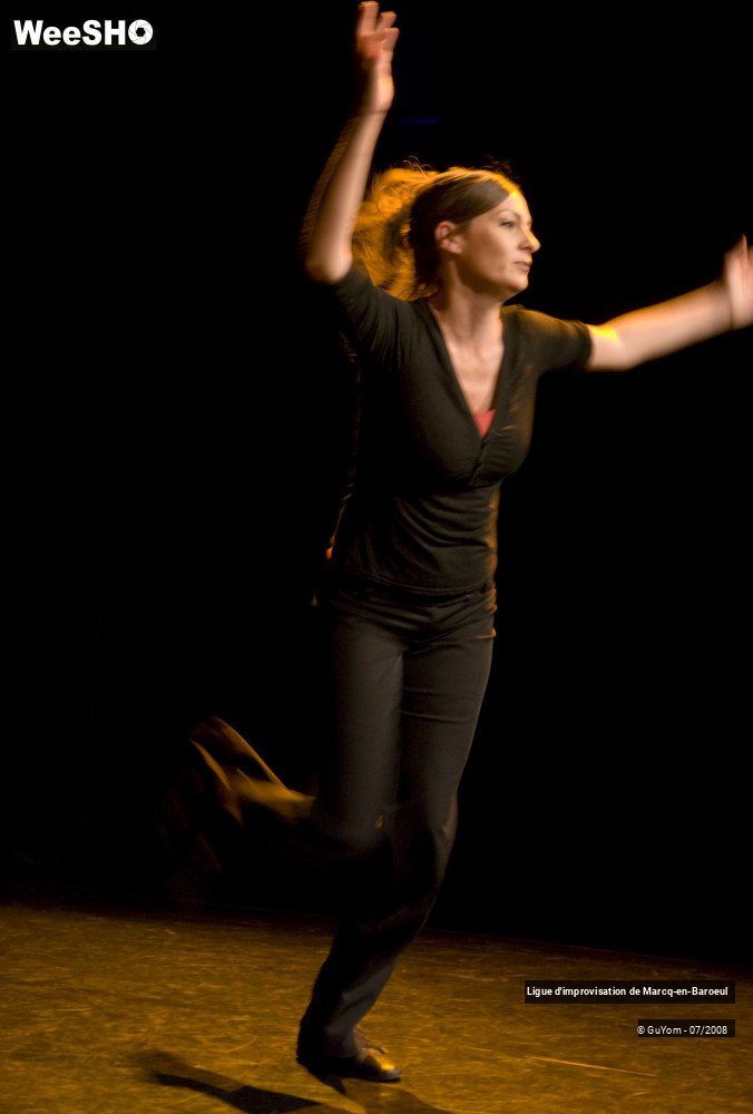 2/50 photos du spectacle Impro au Féminin