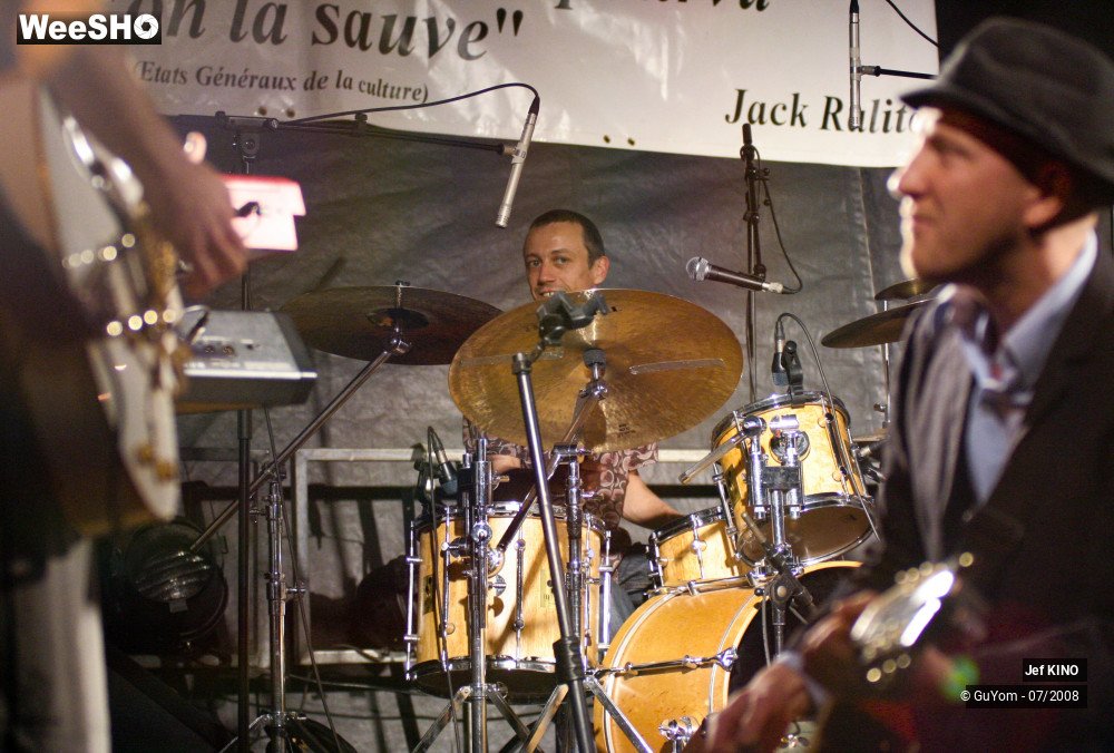 28/44 photos du spectacle Jef KINO