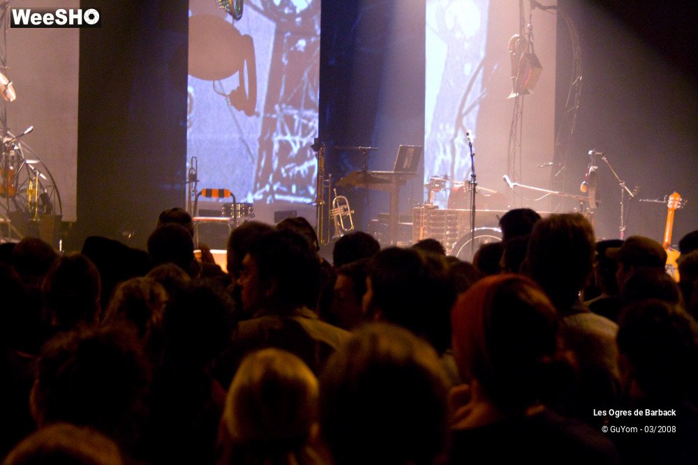 21/23 photos du spectacle Les Ogres de Barback