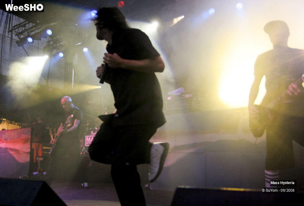 15/40 photos du spectacle Mass Hysteria