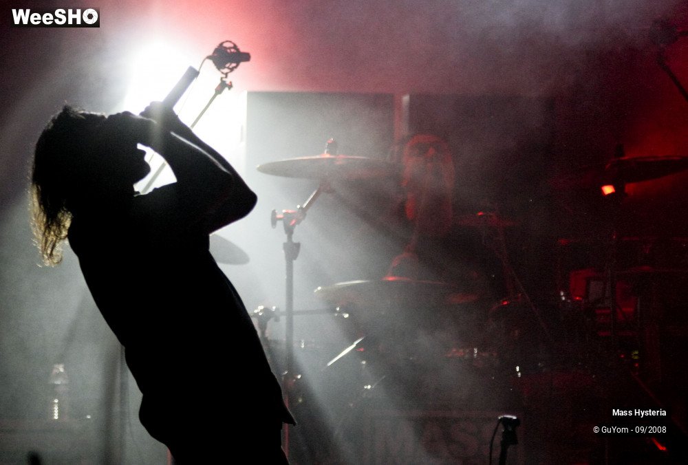 16/40 photos du spectacle Mass Hysteria