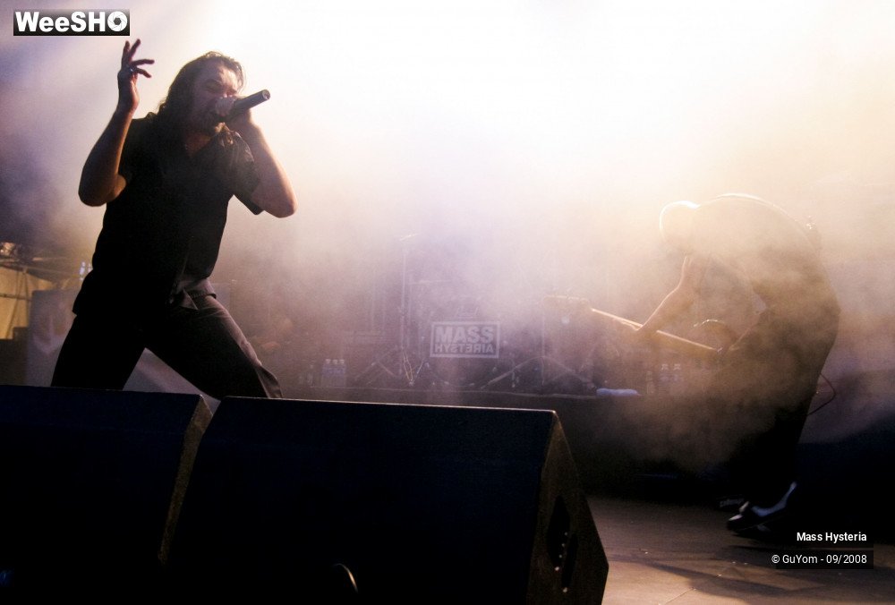 30/40 photos du spectacle Mass Hysteria