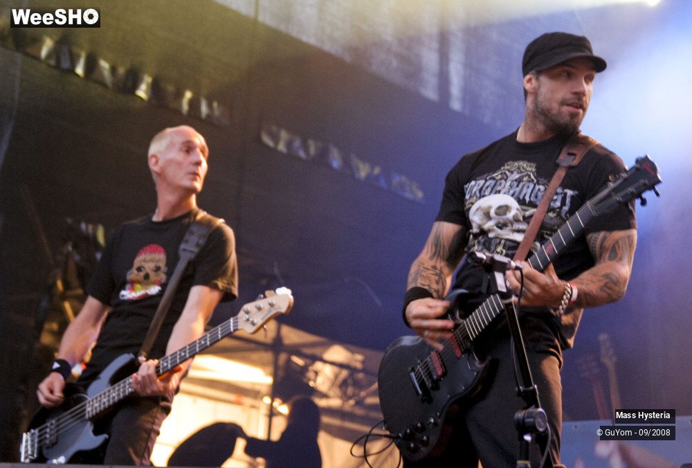 40/40 photos du spectacle Mass Hysteria