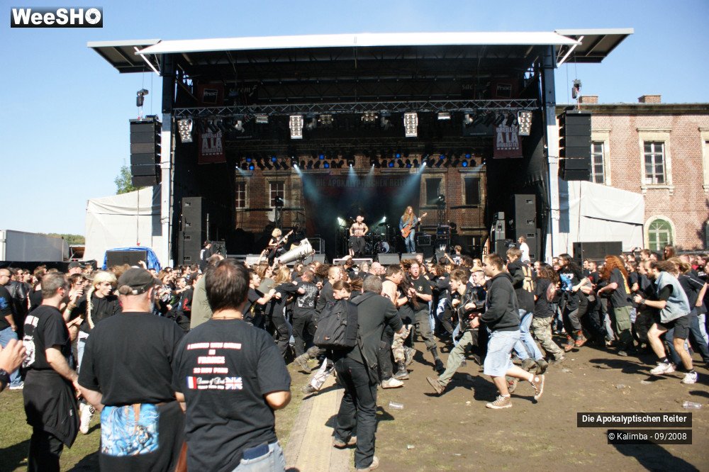 9/17 photos du spectacle Die Apokalyptischen Reiter