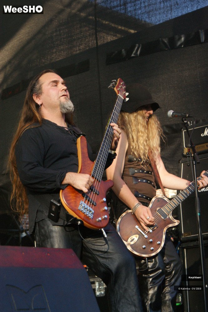 12/44 photos du spectacle Korpiklaani