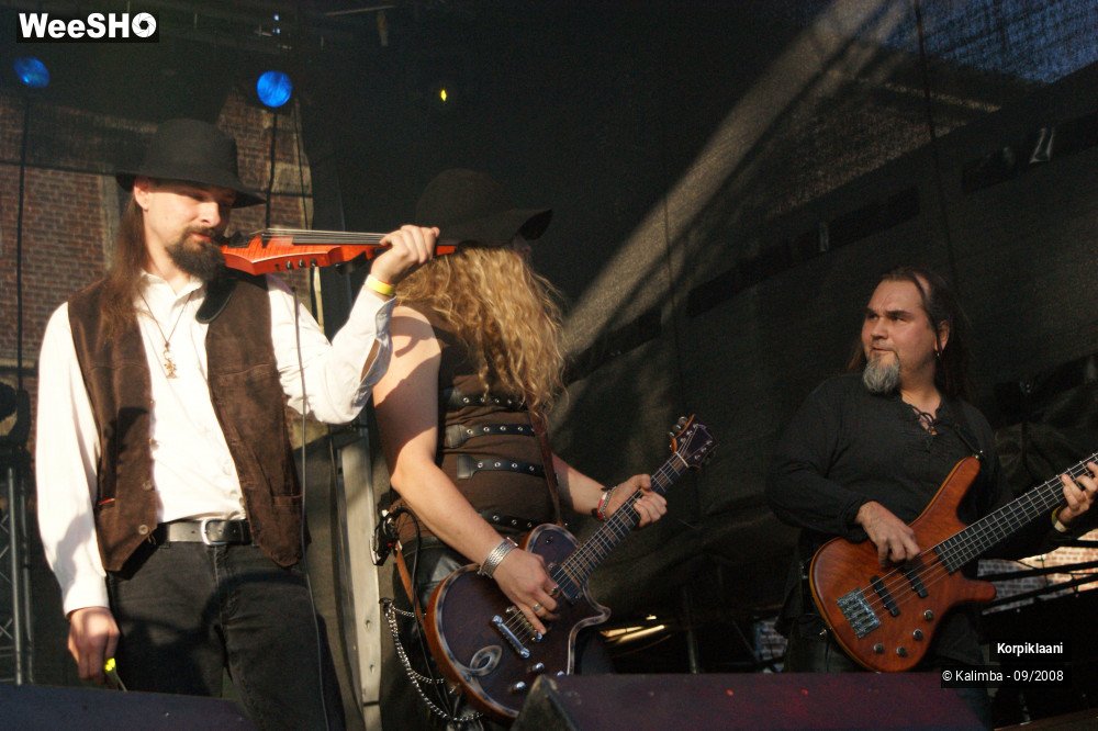 34/44 photos du spectacle Korpiklaani