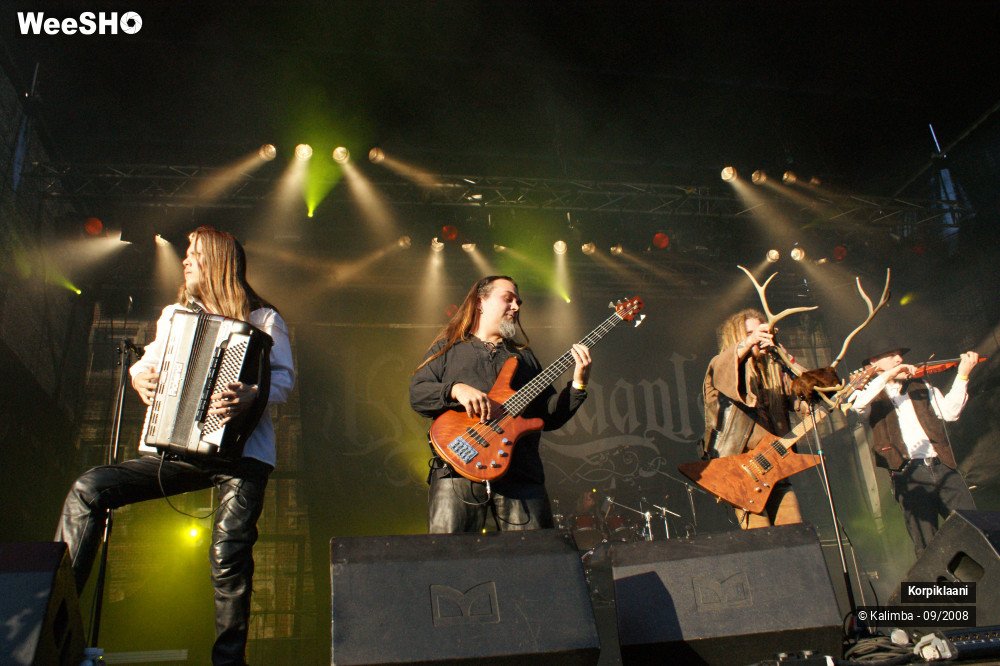 40/44 photos du spectacle Korpiklaani