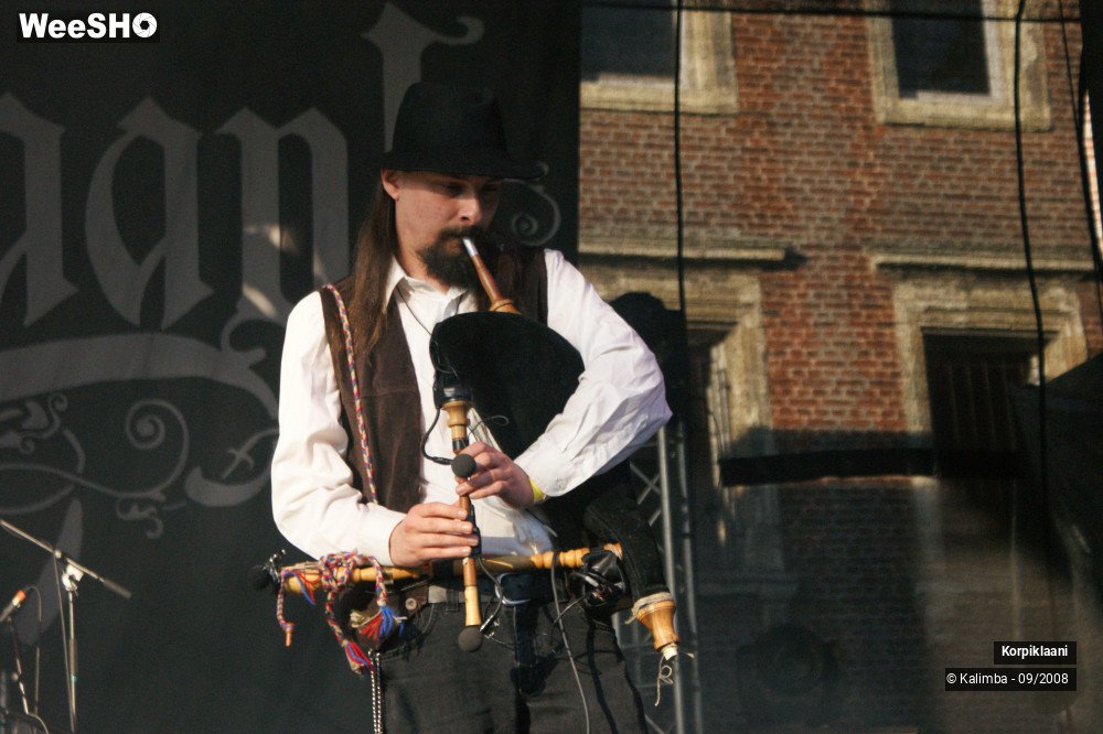 44/44 photos du spectacle Korpiklaani