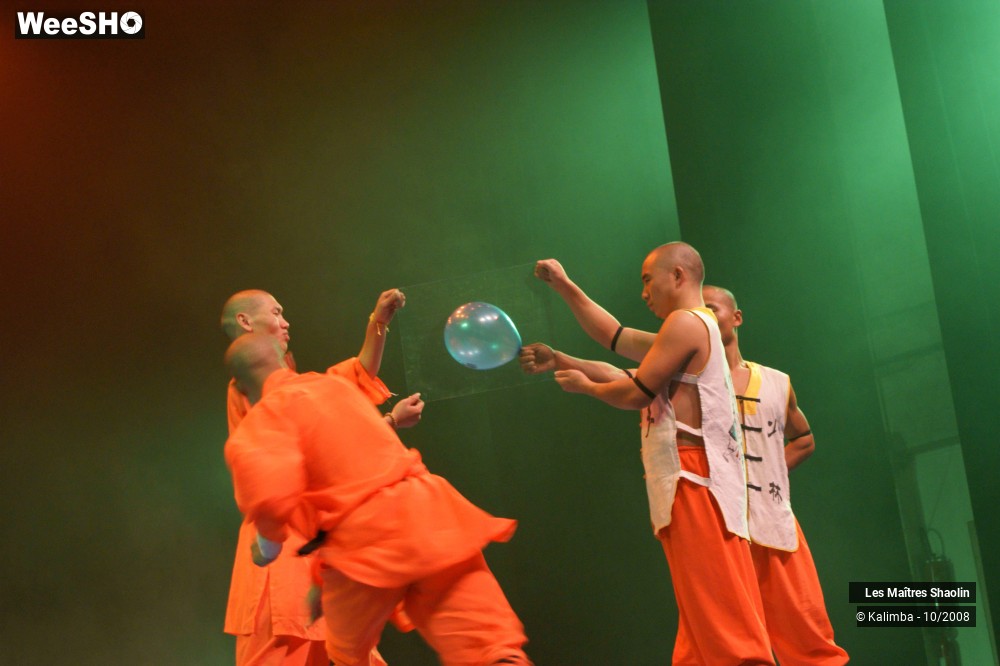 11/50 photos du spectacle Les Maîtres Shaolin