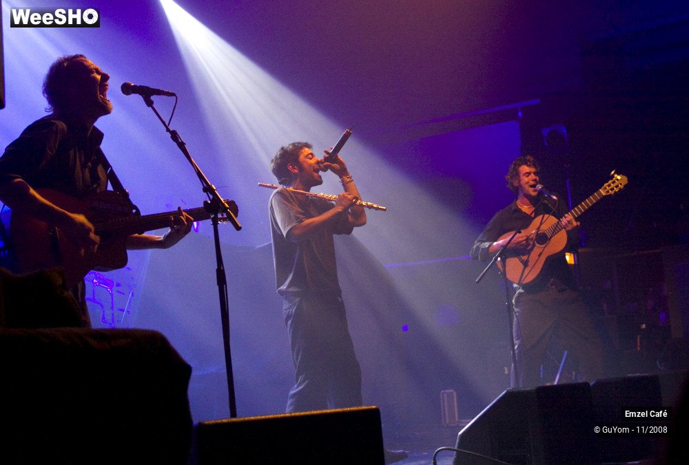 19/23 photos du spectacle Emzel Café