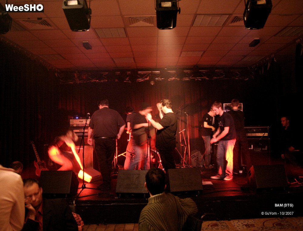 17/24 photos du spectacle BAM (DTG)