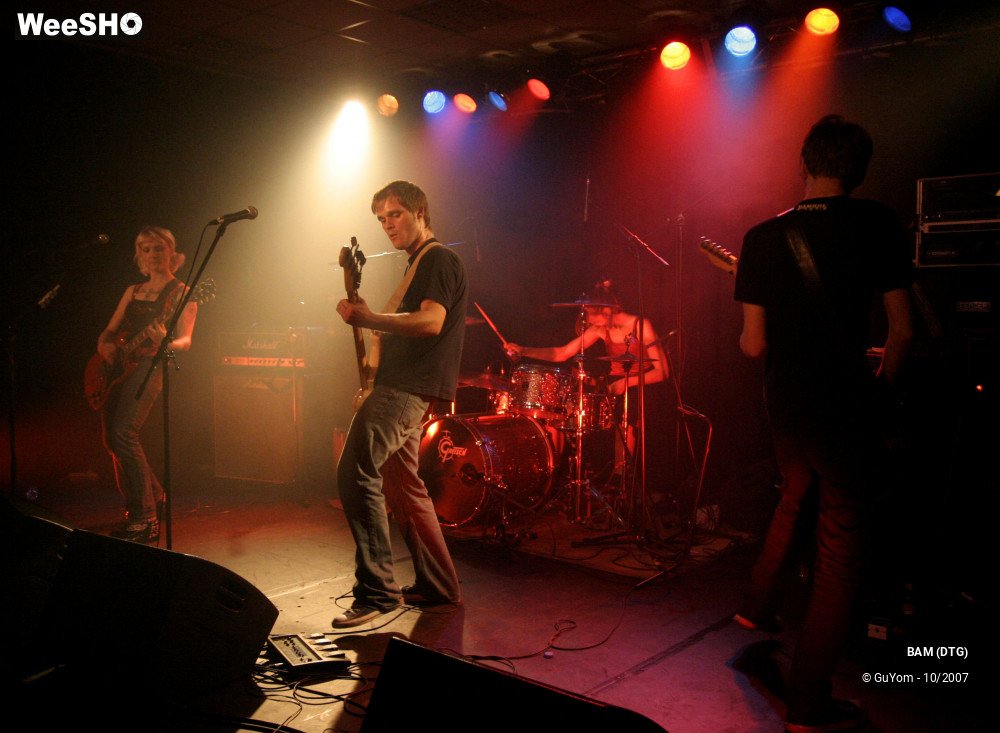 19/24 photos du spectacle BAM (DTG)