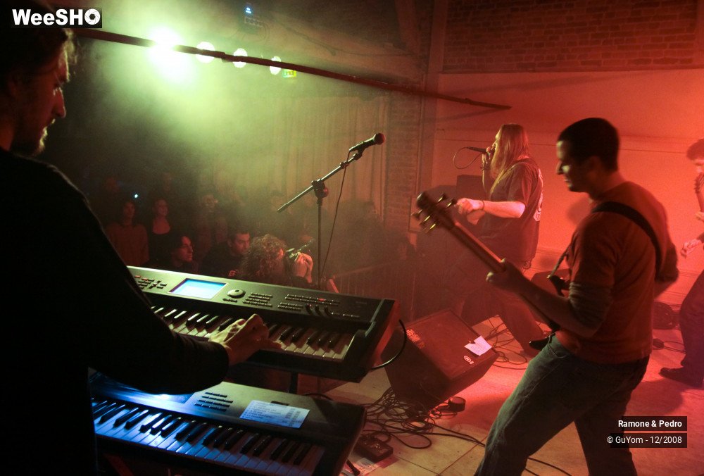 19/21 photos du spectacle Ramone & Pedro c'est pas des rigolos