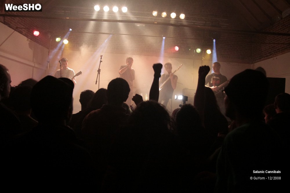 16/21 photos du spectacle Night oh the Satanic Cannibals