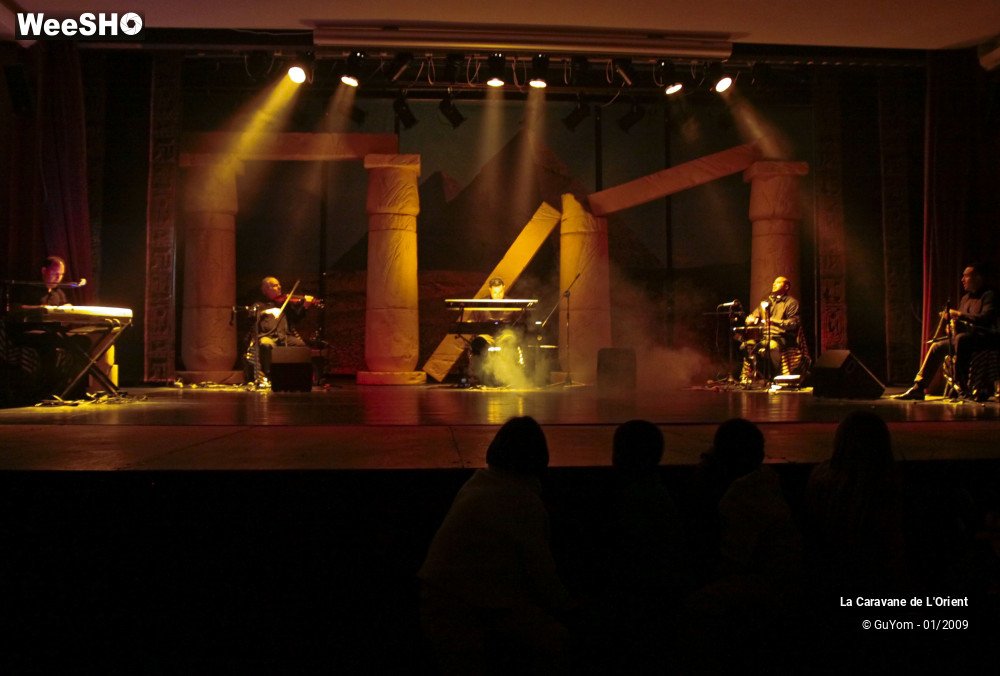 14/21 photos du spectacle La Caravane de l'Orient