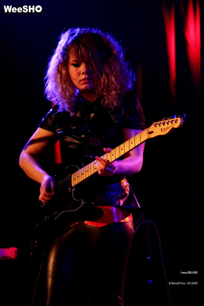 15/44 photos du spectacle Lena DELUXE
