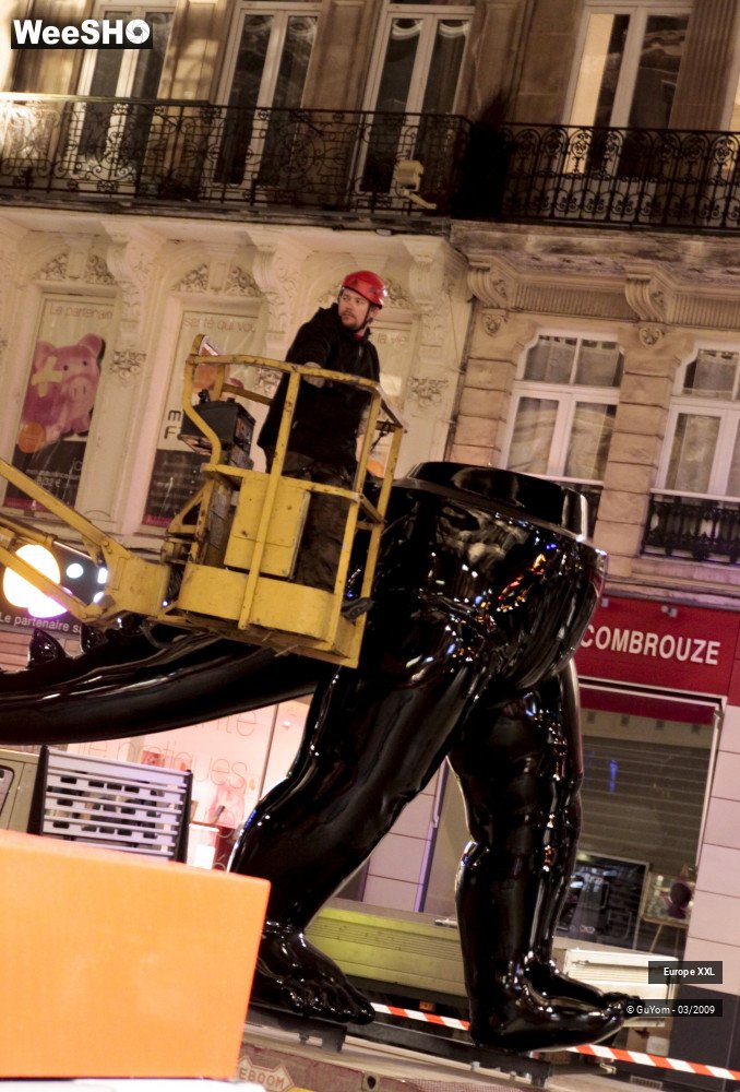 11/49 photos du spectacle Anges et Démons (Montage)