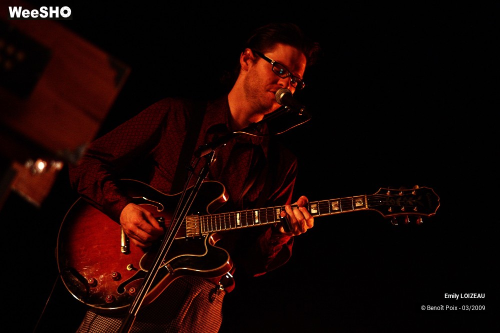 2/33 photos du spectacle Emily LOIZEAU