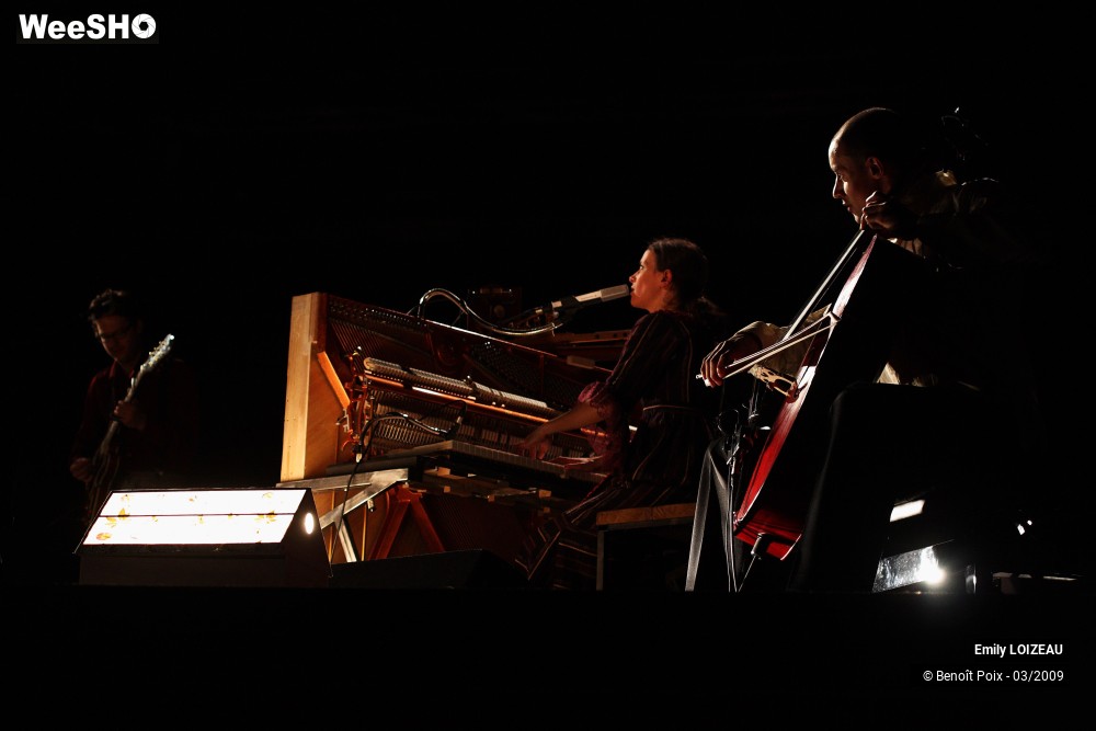 5/33 photos du spectacle Emily LOIZEAU