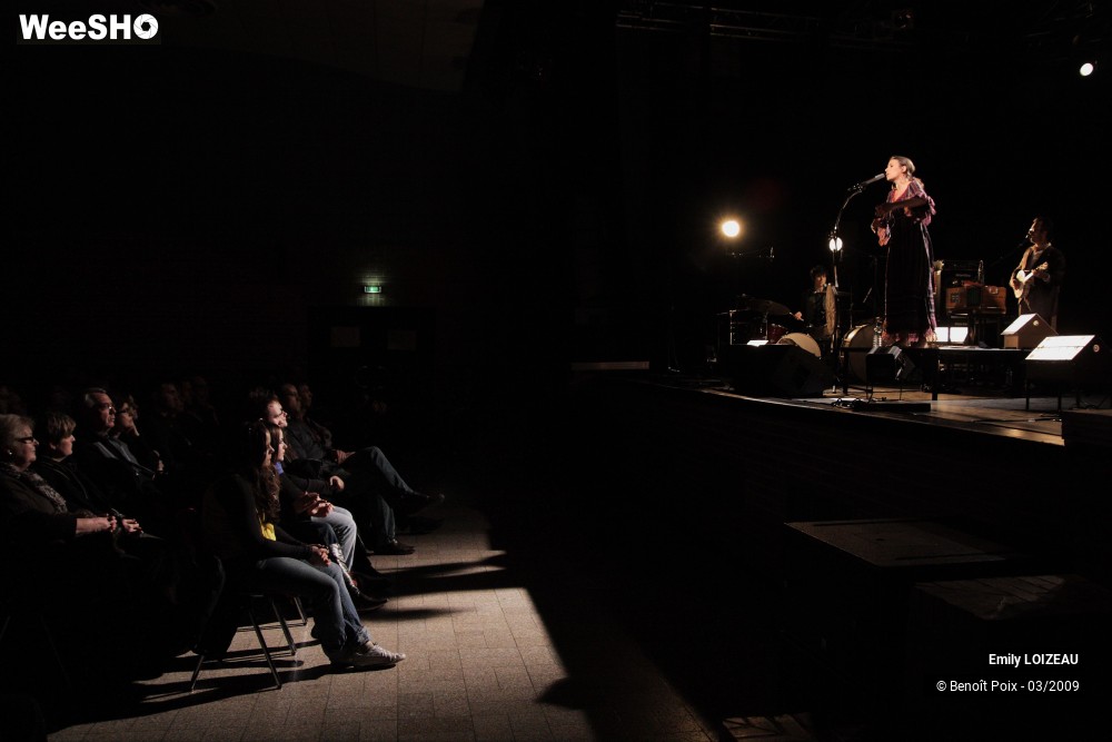 22/33 photos du spectacle Emily LOIZEAU