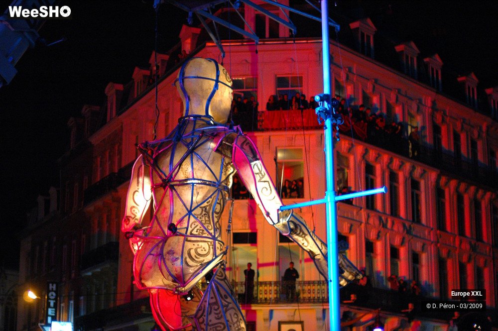 28/48 photos du spectacle Europe XXL Parade 5