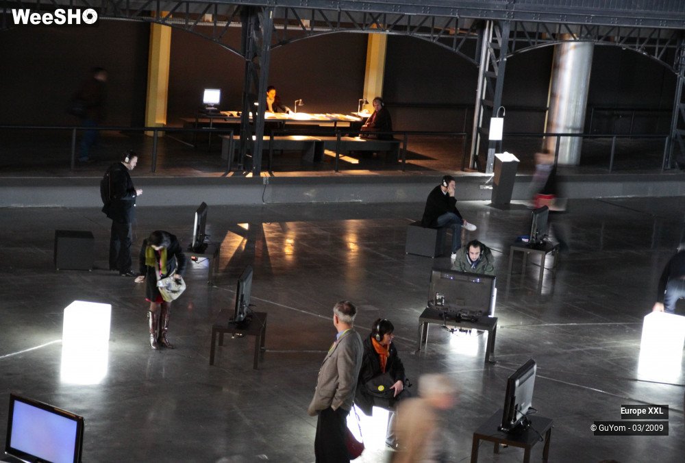 16/31 photos du spectacle XXL Expo Le Fresnoy