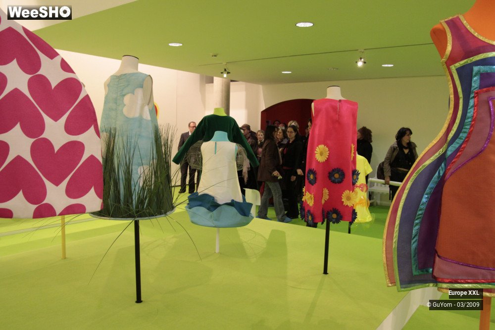 11/33 photos du spectacle XXL Expo La Piscine
