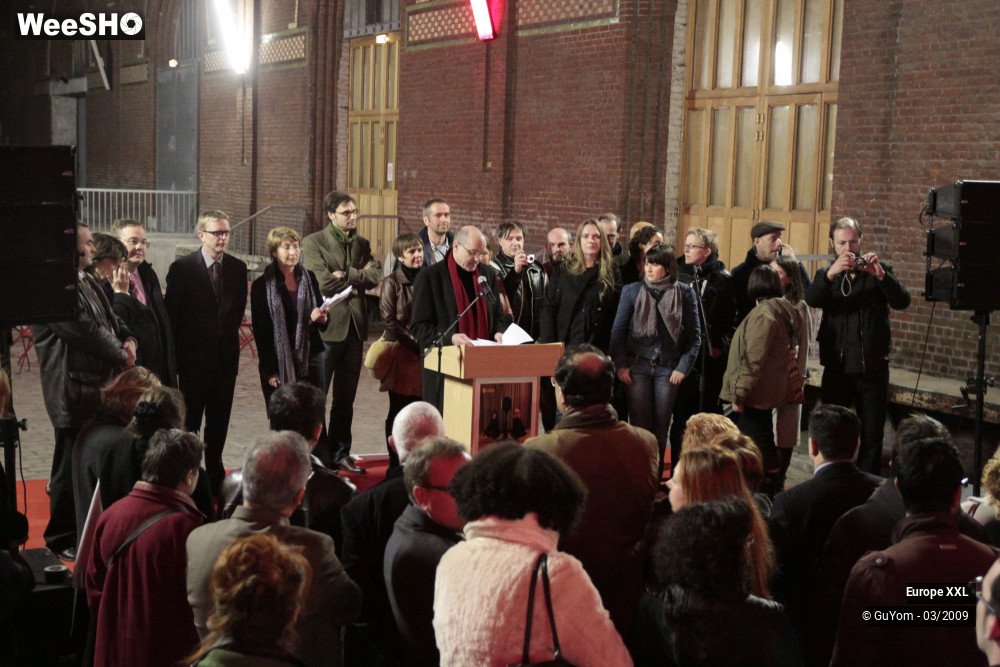 10/50 photos du spectacle XXL Vernissage Ici Berlin