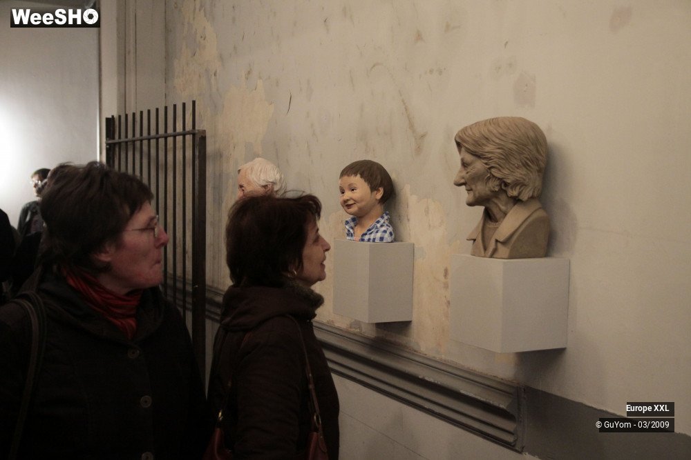 49/50 photos du spectacle XXL Vernissage Ici Berlin