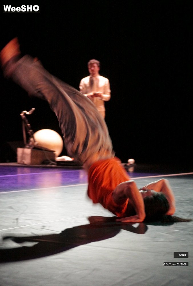 4/37 photos du spectacle AIUAIO en l'air
