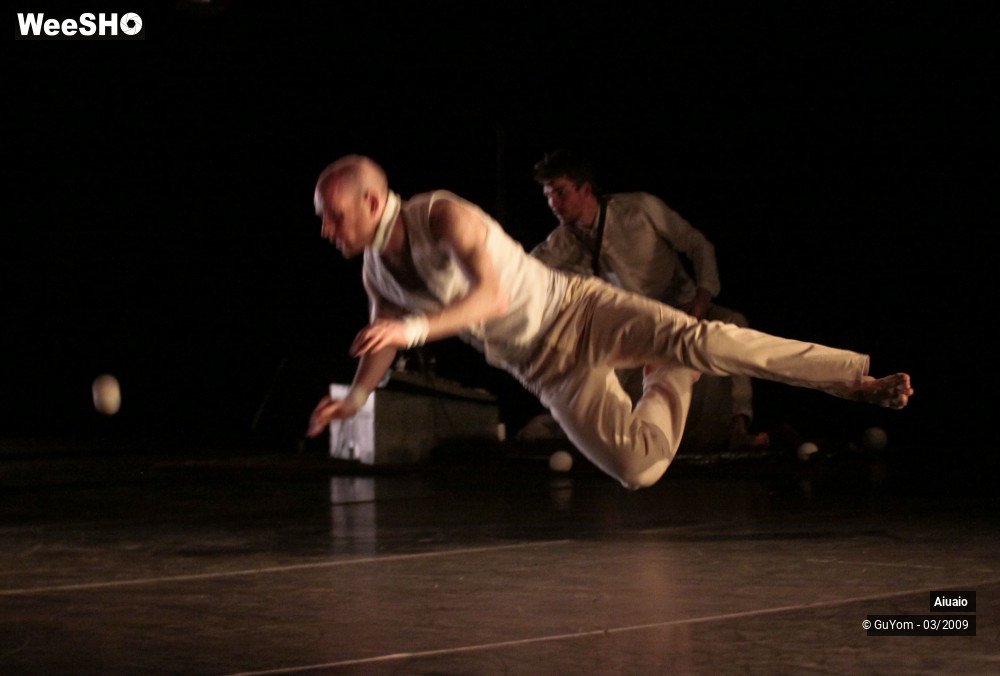 26/37 photos du spectacle AIUAIO en l'air