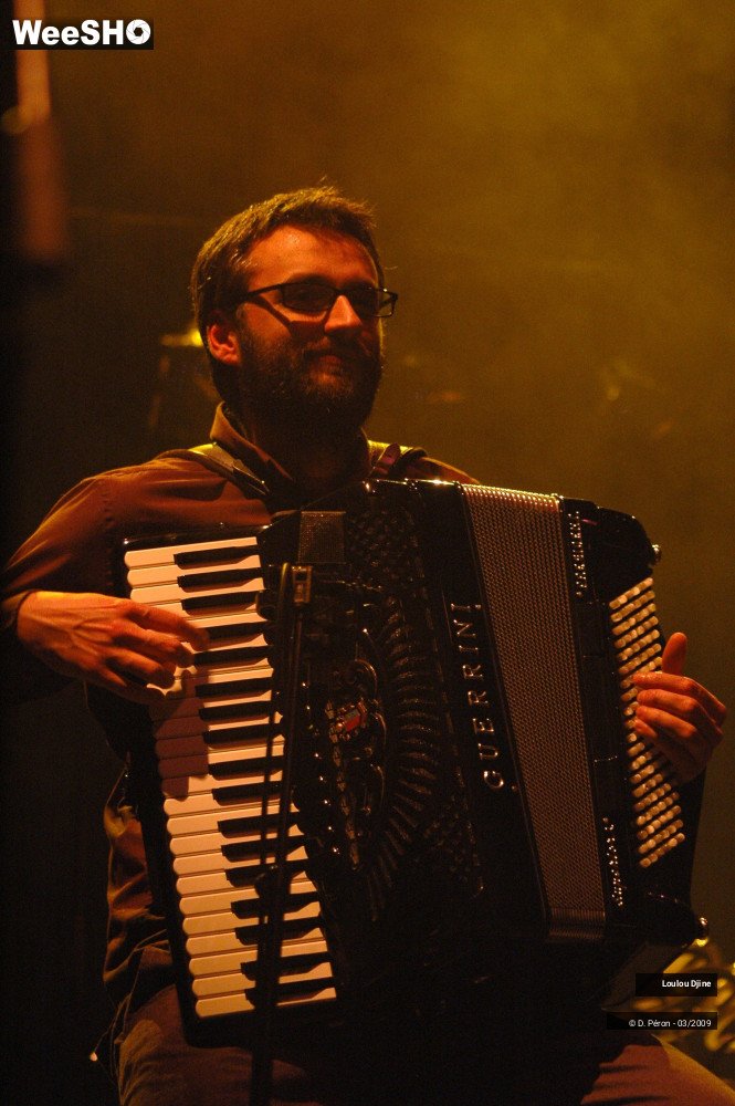 4/40 photos du spectacle Loulou Djine
