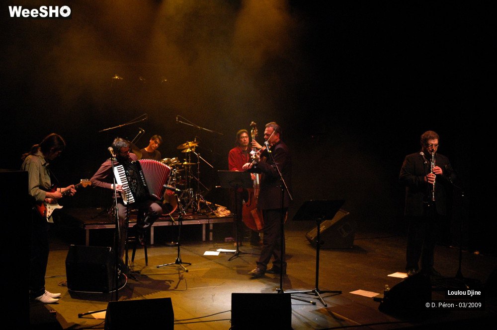 36/40 photos du spectacle Loulou Djine