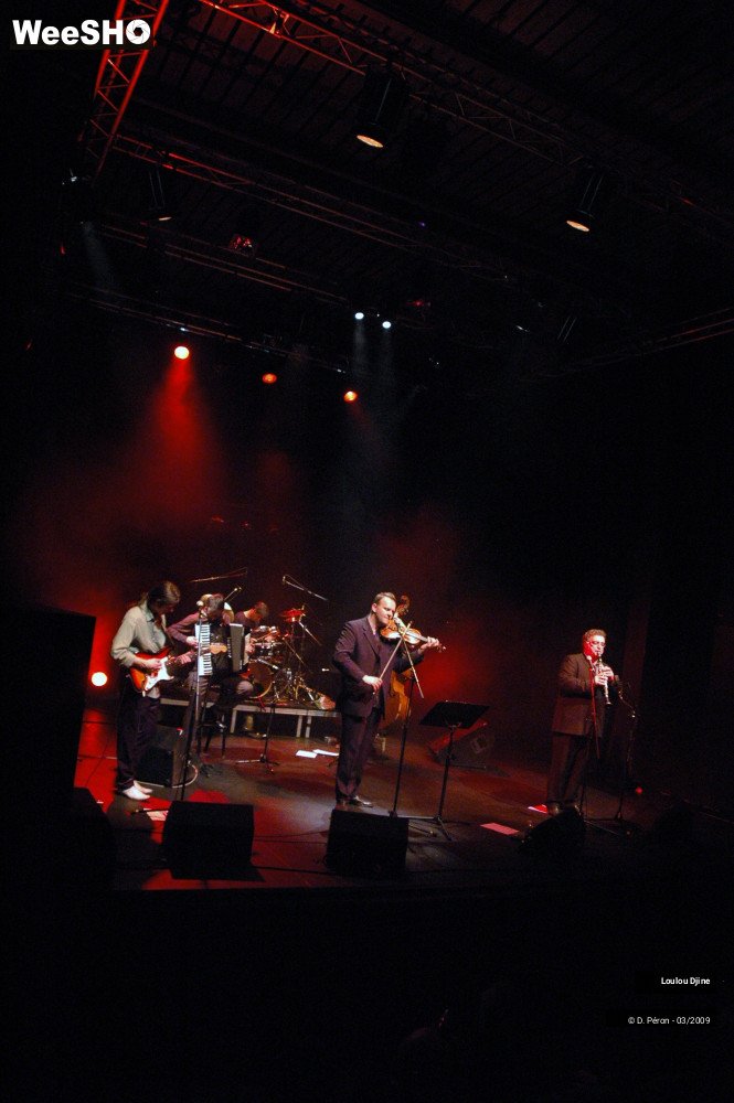 38/40 photos du spectacle Loulou Djine