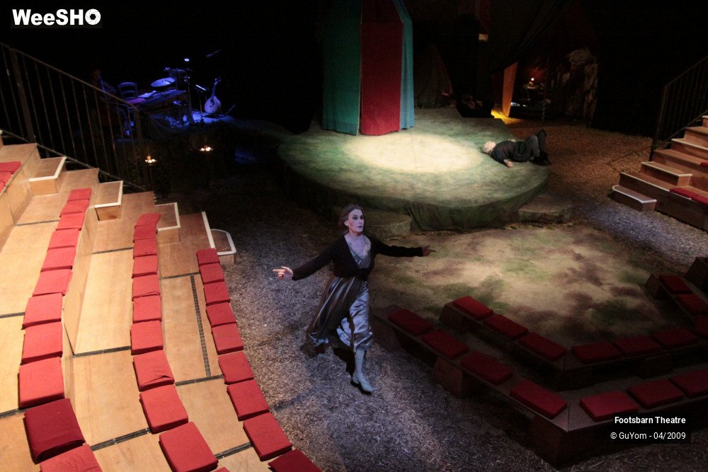 17/43 photos du spectacle Ambiance Footsbarn Theatre