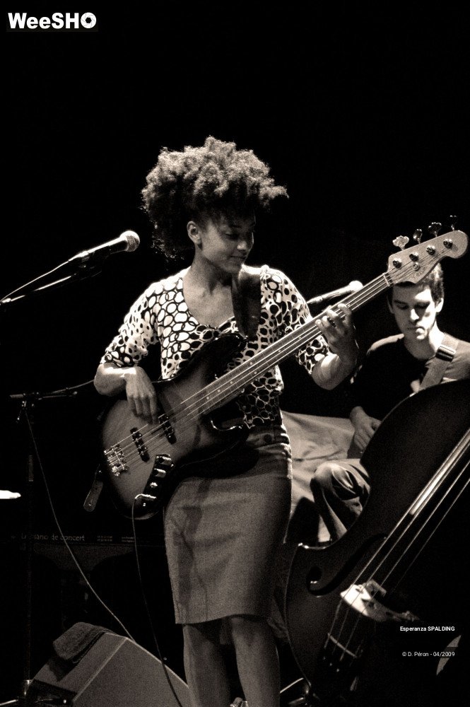 8/28 photos du spectacle Esperanza SPALDING