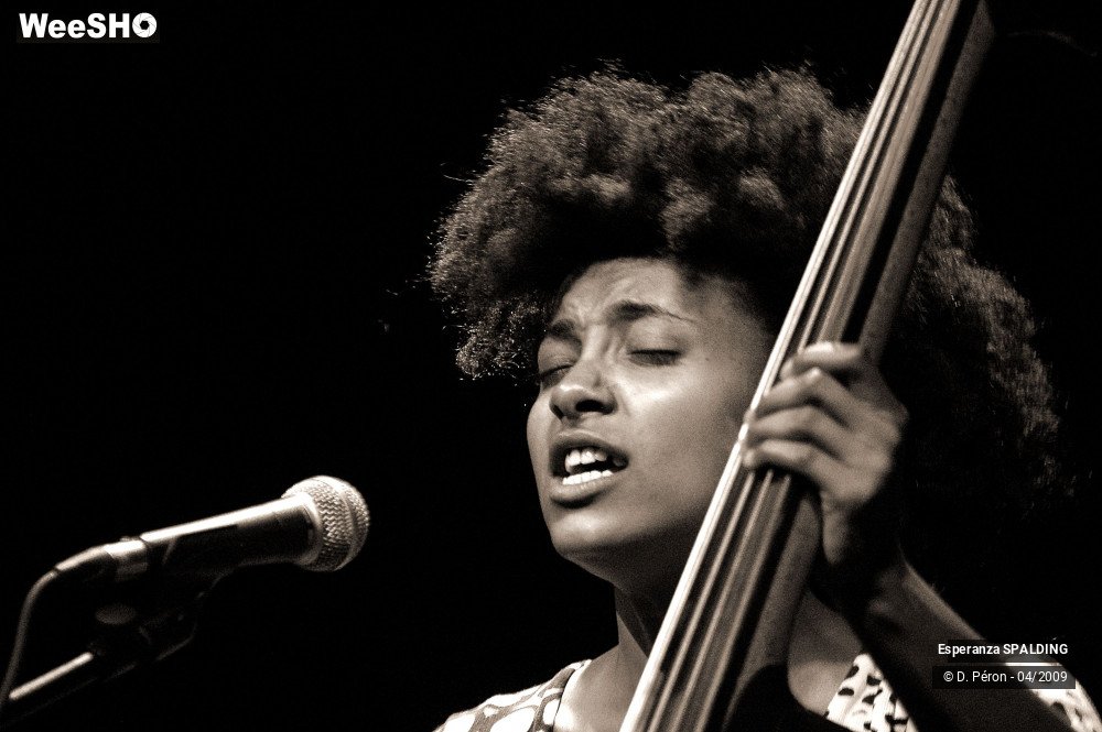 24/28 photos du spectacle Esperanza SPALDING
