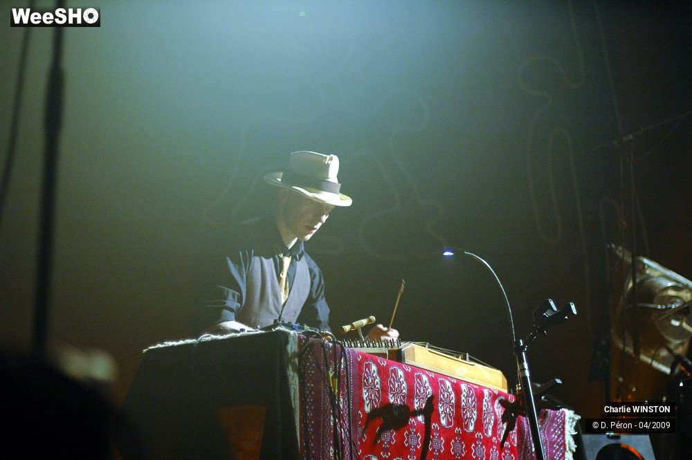 10/39 photos du spectacle Charlie WINSTON